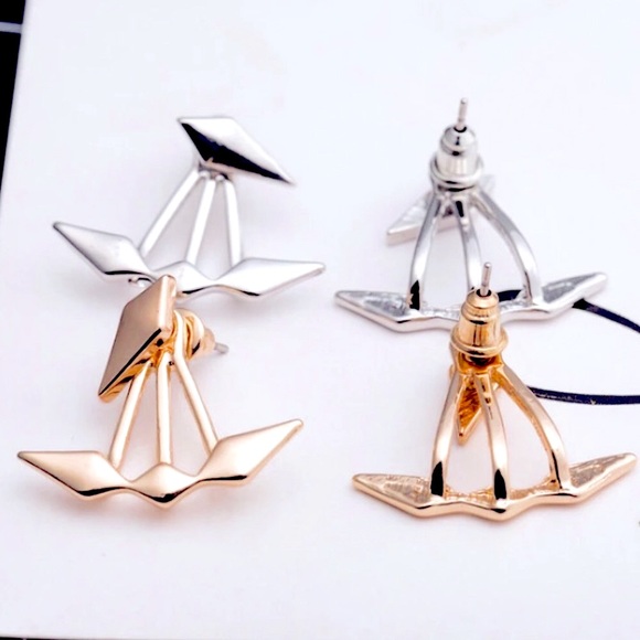 ⚜️[𝟯/$𝟭𝟴]⚜️NEW Unique Shape Geometric Jacket Earrings - Picture 2 of 13